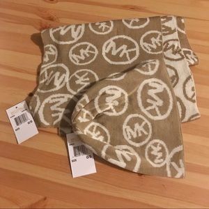 NWT MCHAEL KORS logo hat and scarf set